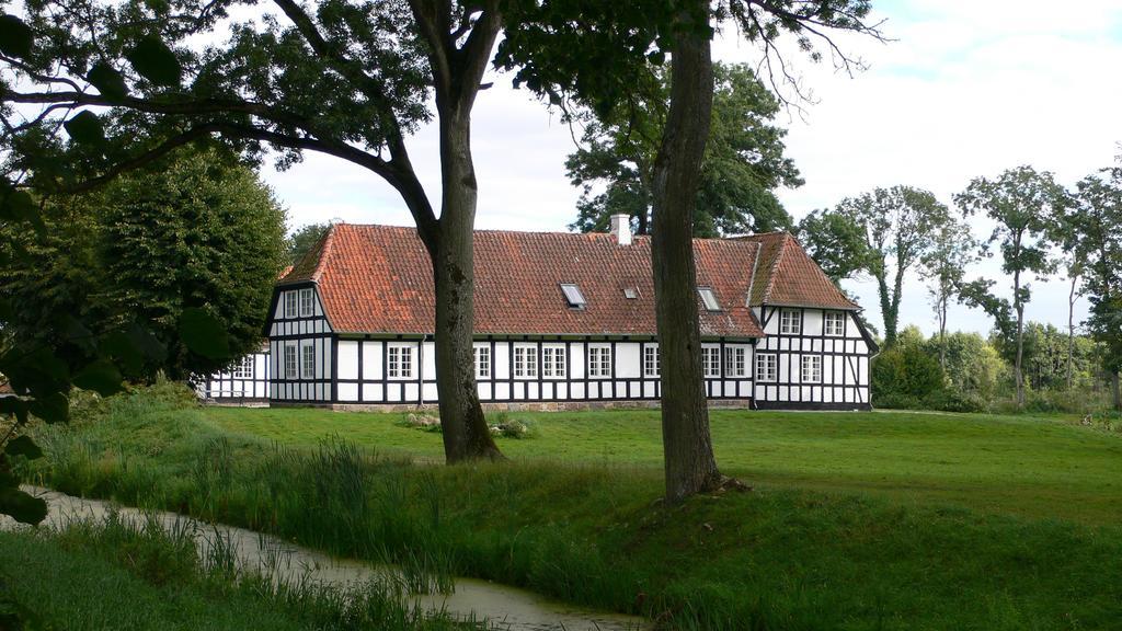 Herregaarden Jerstrup Bed & Breakfast Norre Esterbolle Exterior photo