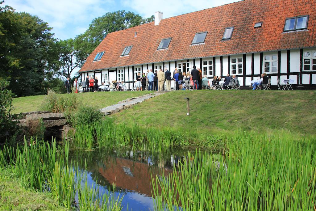 Herregaarden Jerstrup Bed & Breakfast Norre Esterbolle Exterior photo